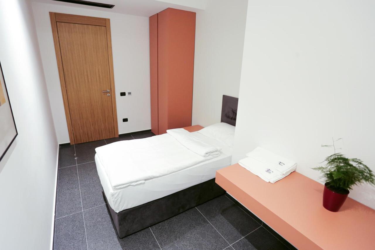 Hotel 12 Gjakova Eksteriør bilde